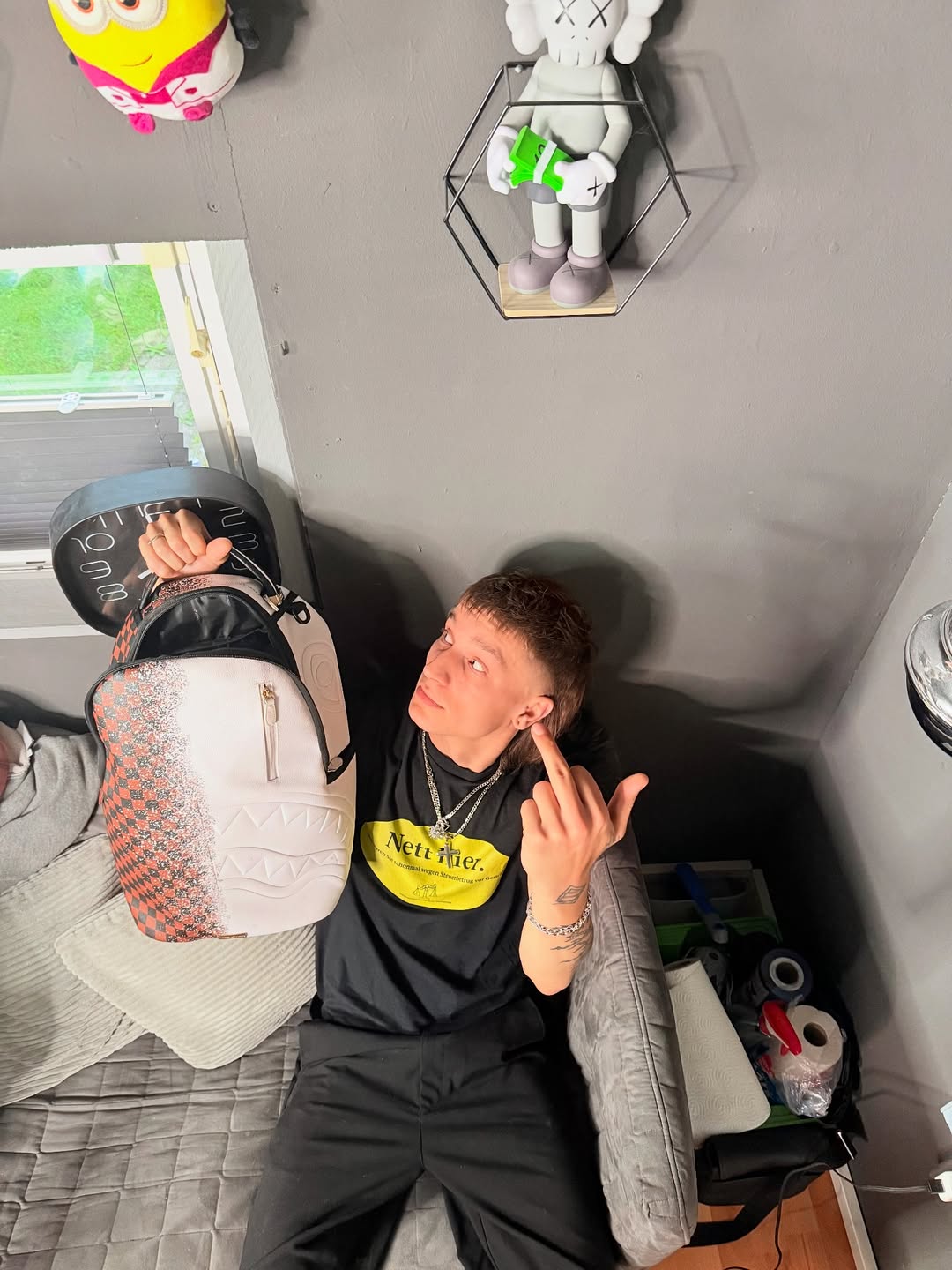 Konz 192 in einem T-Shirt von VersagerClo