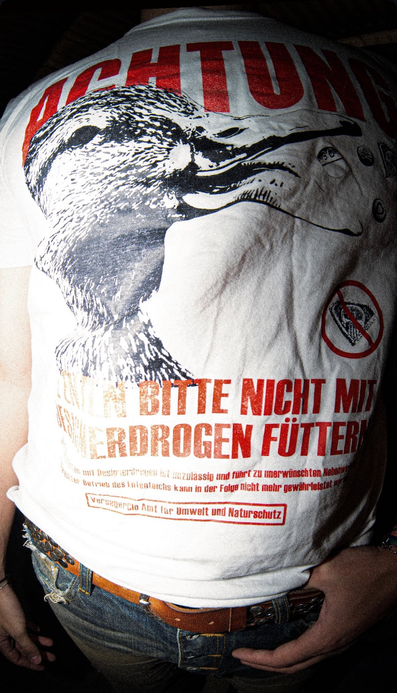 Outfit im Die Enten bitte nicht mit Designerdrogen füttern T-Shirt