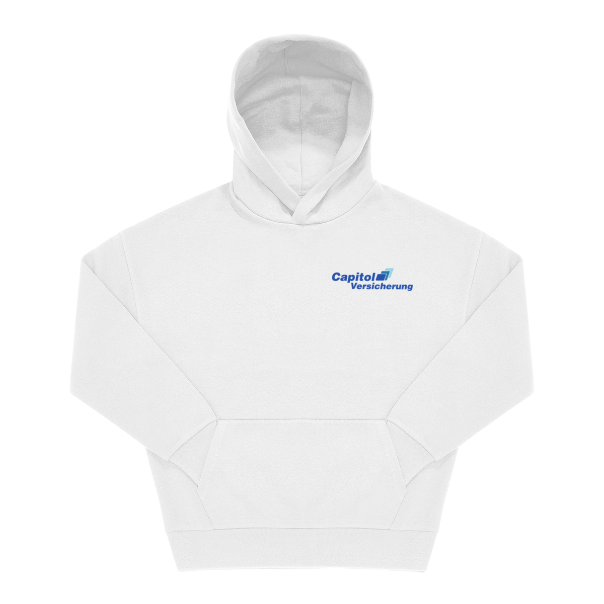 Weißer Kapuzenpullover mit kleinem „Capitol Versicherung" Brustprint in Blau, Frontansicht.