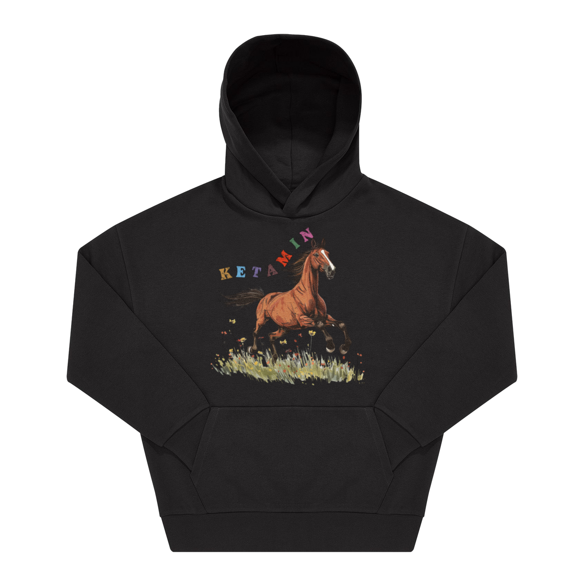 Schwarzer Hoodie mit Frontprint: galoppierendes Pferd auf Blumenwiese, Schriftzug „Ketamin" in bunten Blockbuchstaben
